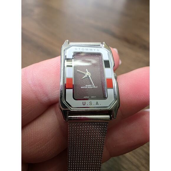 Tommy Hilfiger Tank Watch Women 21mm Silver Tone - Picture 10 of 16